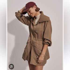 Varley Alison jacket in taupe stone size small